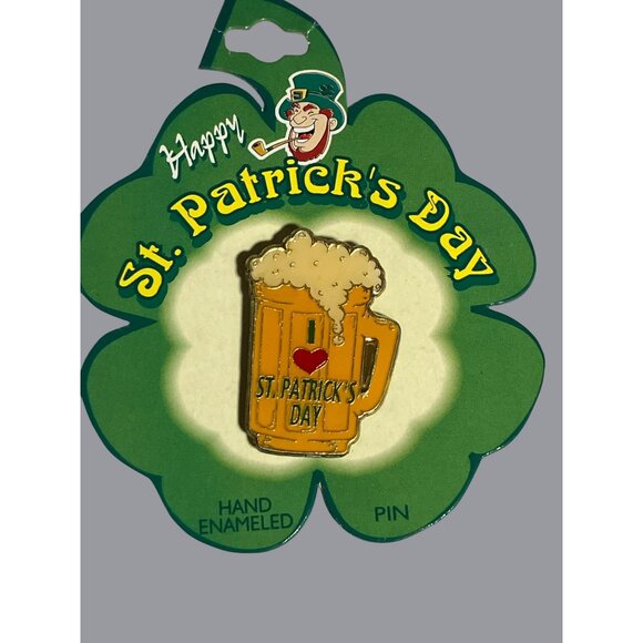 St. Patricks Day "I Love St. Patricks Day" Hand Enameled Beer Mug Pin - Picture 1 of 5